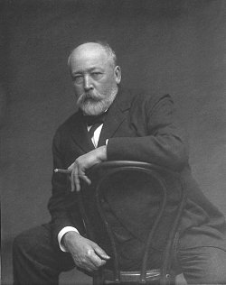 3. Wm. Notman & Son, {Sir William Van Horne}, vers 1905