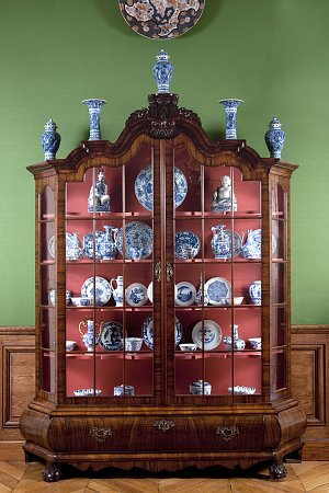 1. Cabinet pour les porcelaines, ‘salle à manger', hôtel Turgot, Paris 