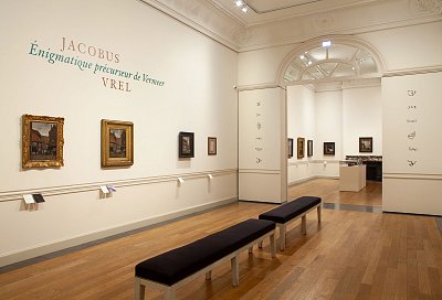 Vue de l'exposition {Jacobus Vrel. Énigmatique précurseur de Vermeer}